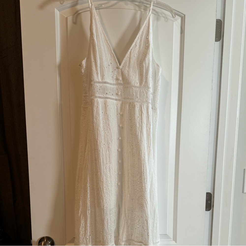 White maxi dress